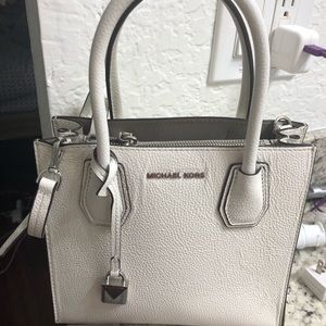 Crossbody mk white